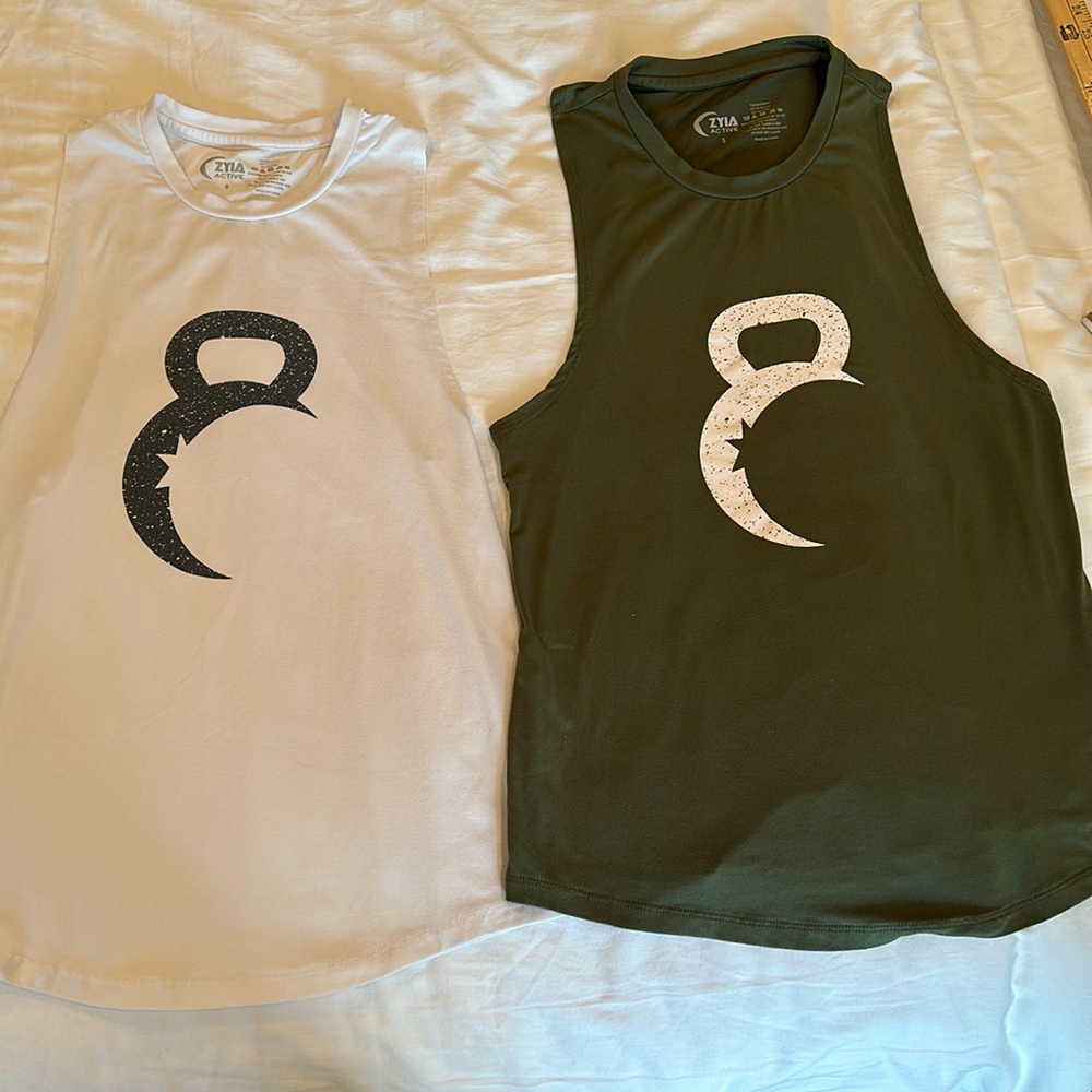 LOT OF 2 ZYIA WORKOUT TANKS - Size Small